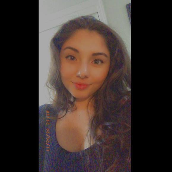 Profile Picture of Erika Jimenez (@ejimenez18) on Poshmark