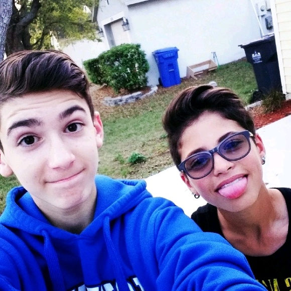 Profile Picture of Mimi Moronta (@mimimoronta) on Poshmark