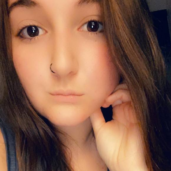 Profile Picture of Mckenzie Bostick (@bostickm15) on Poshmark