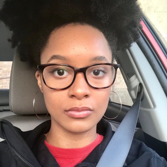 Profile Picture of Nisha Mathews (@nishamathews) on Poshmark