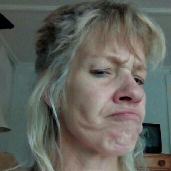 Joanne Lowrey - Poshmark Profile Picture of Joanne Lowrey (@ingotpig12464) on Poshmark