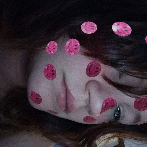 Profile Picture of Khierstin Oduola (@khierstin2008) on Poshmark