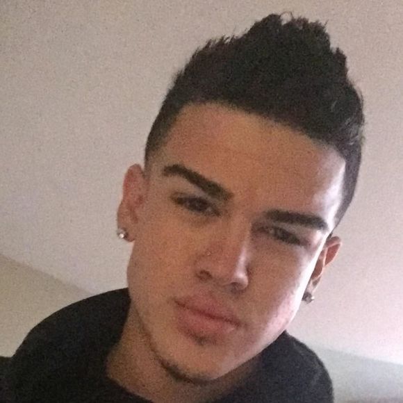 Profile Picture of Cody Gee (@codyygee) on Poshmark