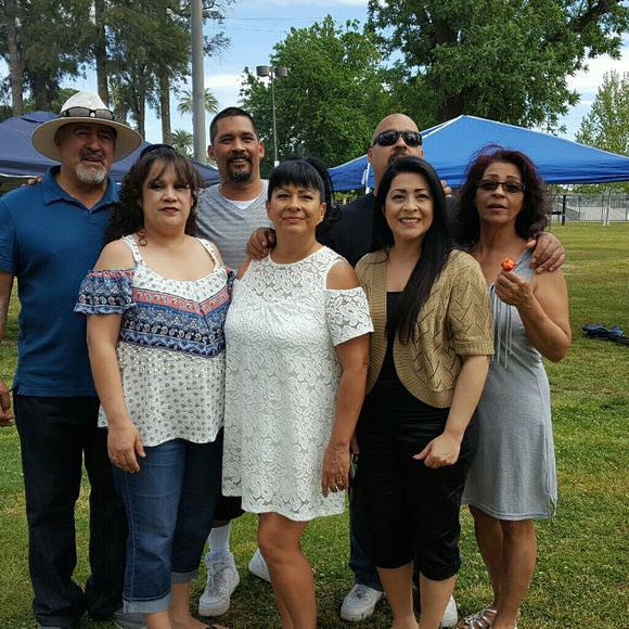 Reybline Avellanoza - Poshmark Profile Picture of Reybline Avellanoza (@reybline) on Poshmark