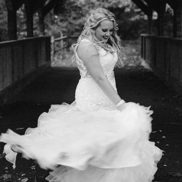 Profile Picture of Brook Alexander (@brookralex) on Poshmark