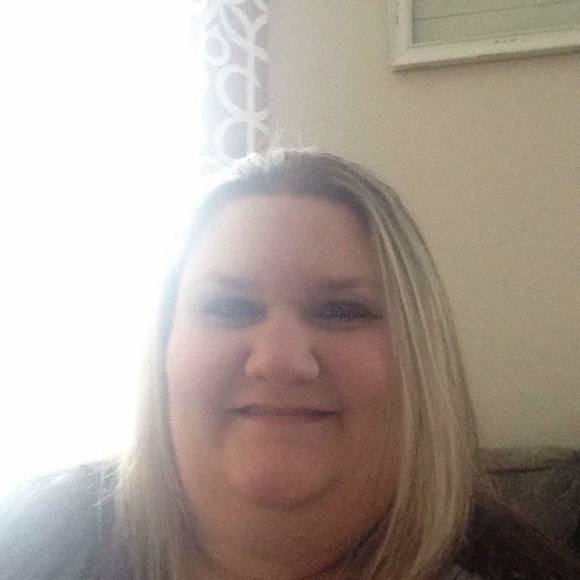 Profile Picture of Sue Wielock (@pittsburghstar) on Poshmark