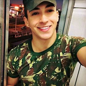 Profile Picture of Alejandro Hernandez Arias (@ahernandeza0890) on Pinterest