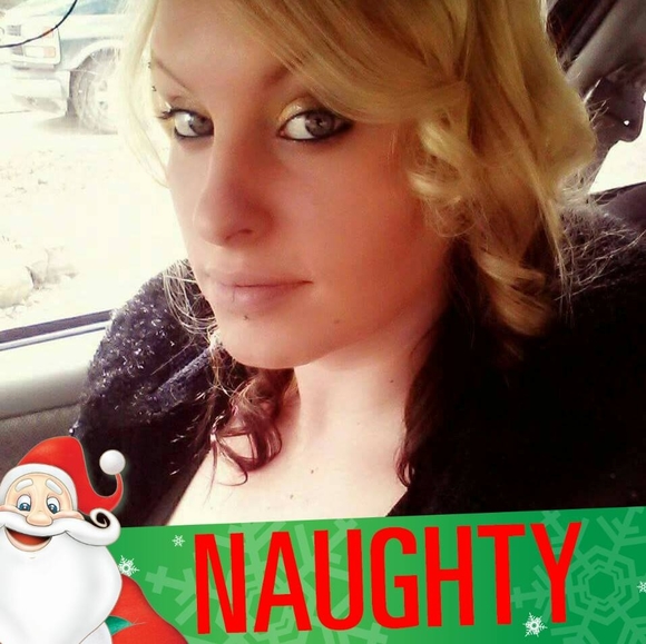 Profile Picture of Ashlee Demyers (@asha3123) on Poshmark