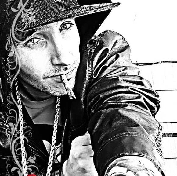 Profile Picture of Sammy Forsch (@gangsta_sammy) on Poshmark