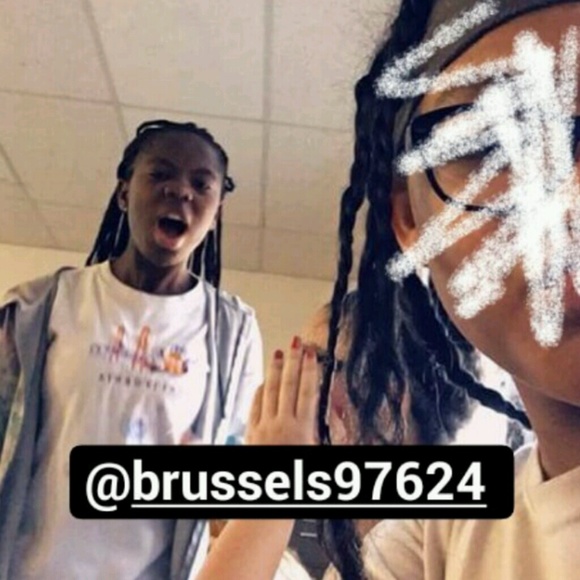 Profile Picture of Brussels Kolleweyoumasu (@brussels97) on Poshmark