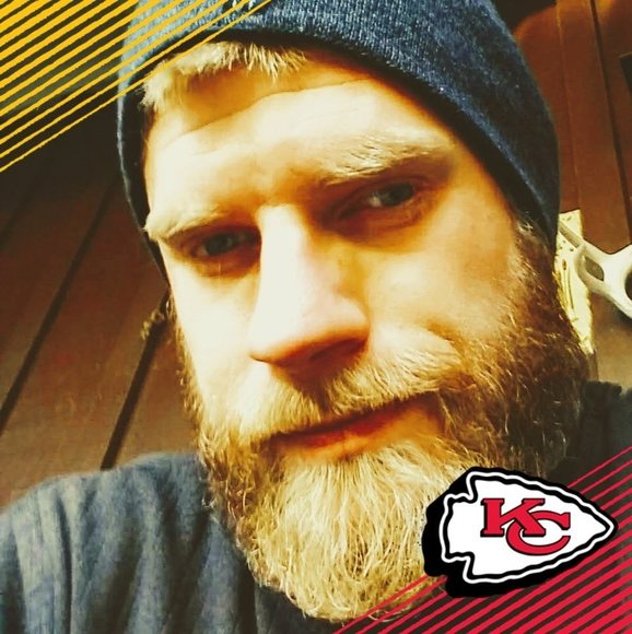 Profile Picture of Brian Keen (@foxracindude) on Poshmark