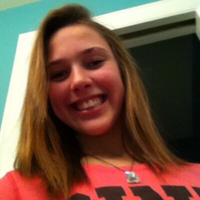 Profile Picture of Julia Stephenson (@ukchick99) on Twitter