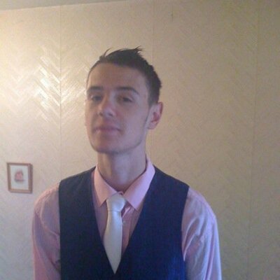 Profile Picture of Joe Houghton (@JoeBlades123) on Twitter