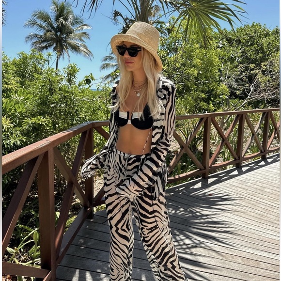 Profile Picture of Jo Vilaire (@joevilaire) on Poshmark