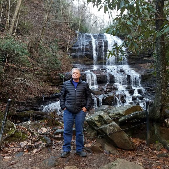 Profile Picture of Anthony Rushton (@anthonyrushton) on Poshmark