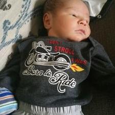 Profile Picture of Crystal Robledo (@chrisro0301) on Twitter