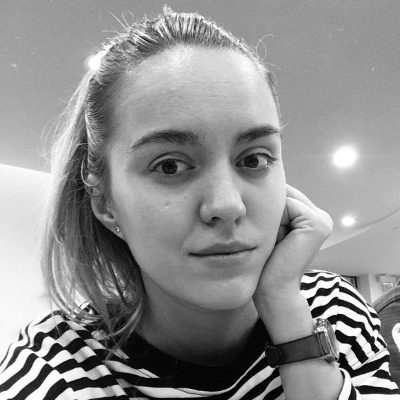 Profile Picture of Elena Kalkova (@elenakalkova) on Poshmark