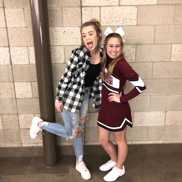 Profile Picture of Maddy Nyseth (@maddyrific) on Poshmark