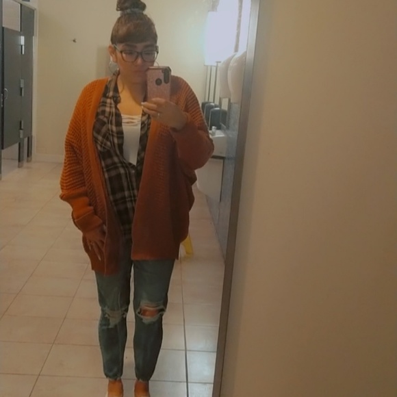 Profile Picture of Pamela Pembleton (@ppembleton) on Poshmark