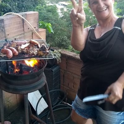 Profile Picture of Lucy Quintal Araujo (@araujo_quintal) on Twitter