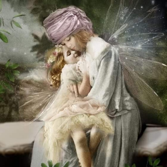 Profile Picture of Lisa Ippolito (@lisafaith59) on Poshmark