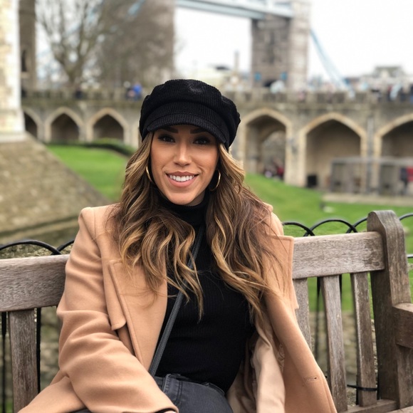 Profile Picture of Julia Bang-knudsen (@juliab00) on Poshmark