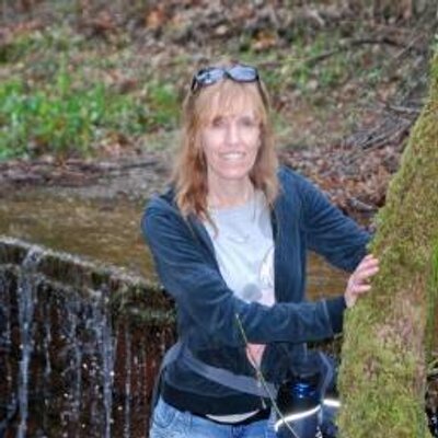 Profile Picture of Jackie Bloomfield (@caligirl207) on Twitter