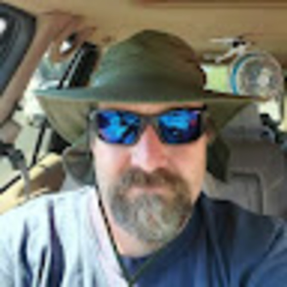 Profile Picture of Johnny Bright (@johnnybright291) on Poshmark