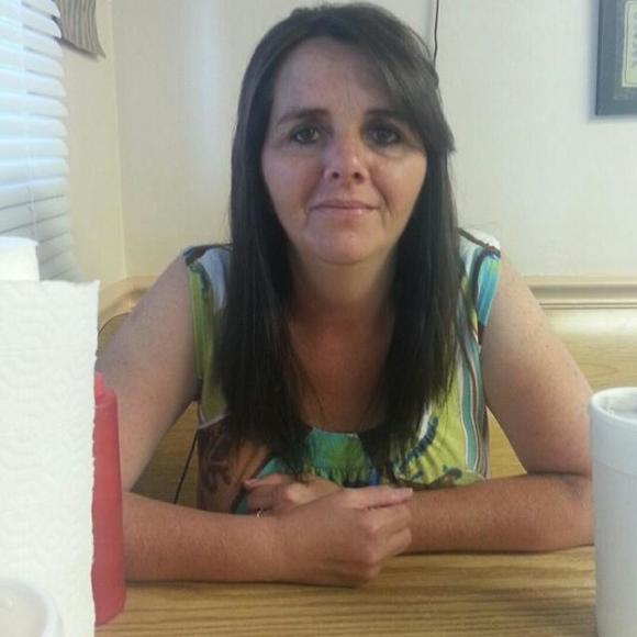Profile Picture of Cheryl Higgins (@cherylhiggin630) on Poshmark
