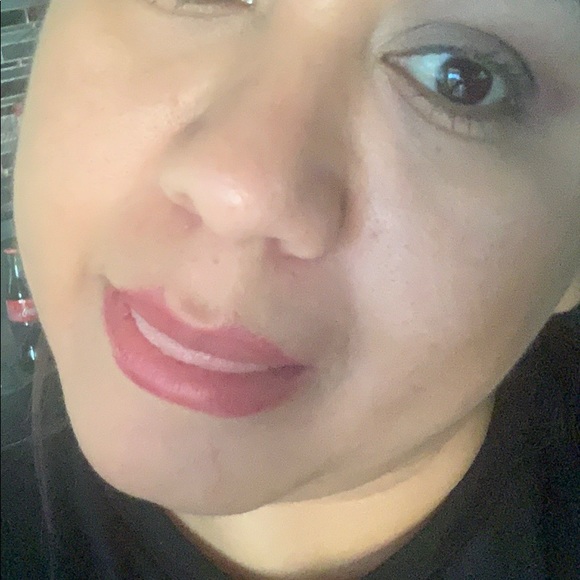 Profile Picture of Wendy Espirito (@damienbraun03) on Poshmark