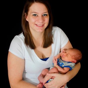 Profile Picture of Ashley Lockhart (@lockhartfam) on Myspace