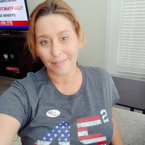 Profile Picture of Jennifer Krzyzanowski (@jennkrzy) on Poshmark