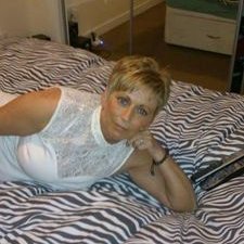 Profile Picture of Rose Lynch (@rosenriquelynch) on Twitter