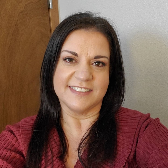 Profile Picture of Tami Murzi (@tmurzi) on Poshmark