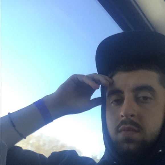 Profile Picture of Rich Fioriglio (@richfiggs) on Poshmark