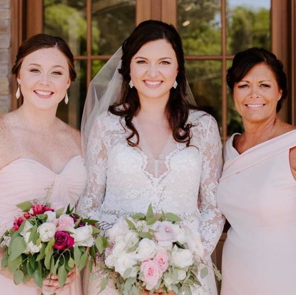 Profile Picture of Nancy Gowdy (@ngowdy) on Poshmark