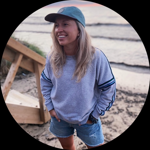 Heather M - Poshmark Profile Picture of Heather M (@hmiles86) on Poshmark