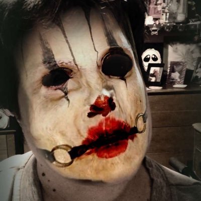 Profile Picture of Michelle Quinn (@michellebecky7) on Twitter