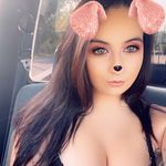 Profile Picture of Erin Wade (@_supreme__bitch_) on Instagram