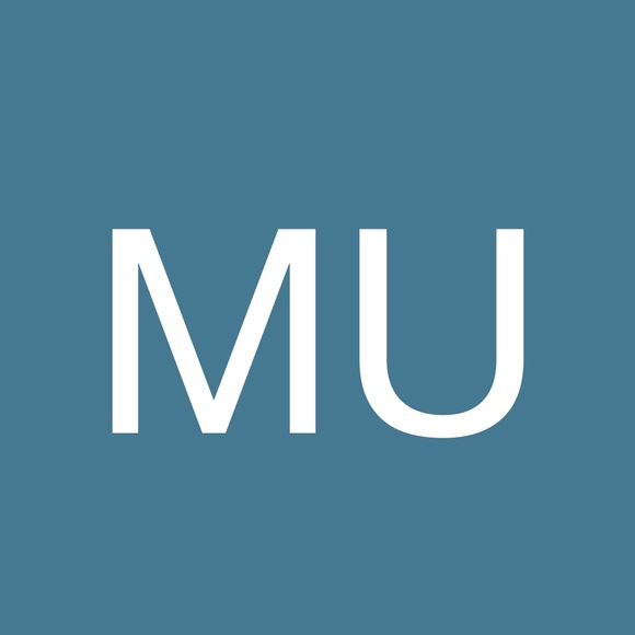 Profile Picture of Maria Uzzle (@uzzlem) on Poshmark