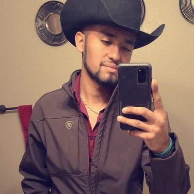 Profile Picture of Alex (@alexolguin54) on Twitter