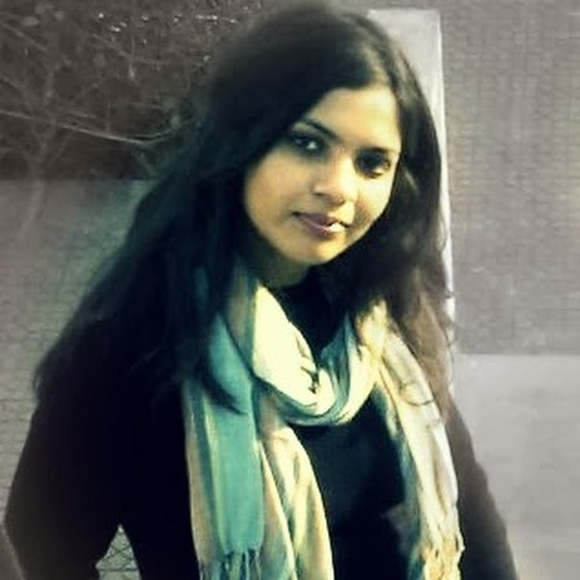 Profile Picture of Isha Singh (@ishasingh383) on Poshmark