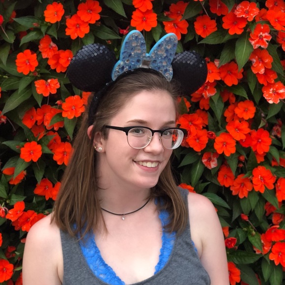 Profile Picture of Catherine Scott (@catherinenc97) on Poshmark