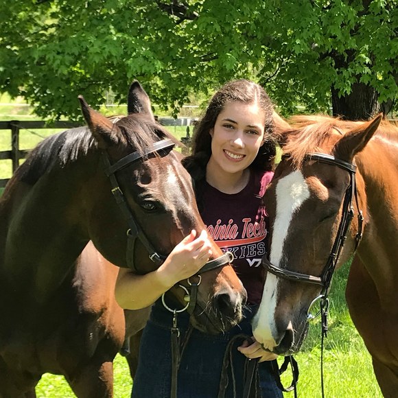 Profile Picture of Jo jo Mackay (@mackay5) on Poshmark