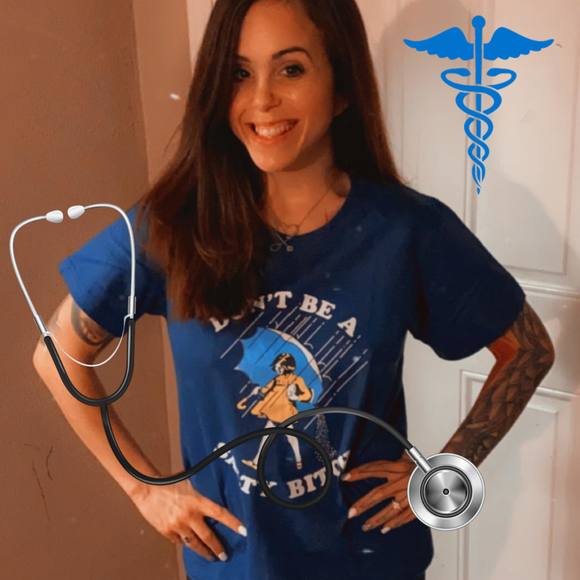 Profile Picture of Nicole Bissett (@nicolebissett84) on Poshmark