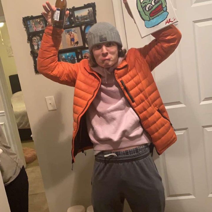 Profile Picture of Andrew Rader (@swangmanegames) on Tiktok