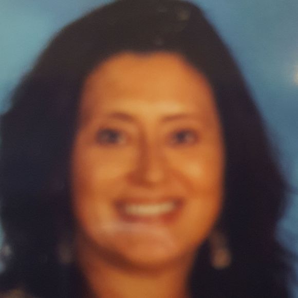 Profile Picture of Leana Bifolchi (@leanabifolchi) on Poshmark