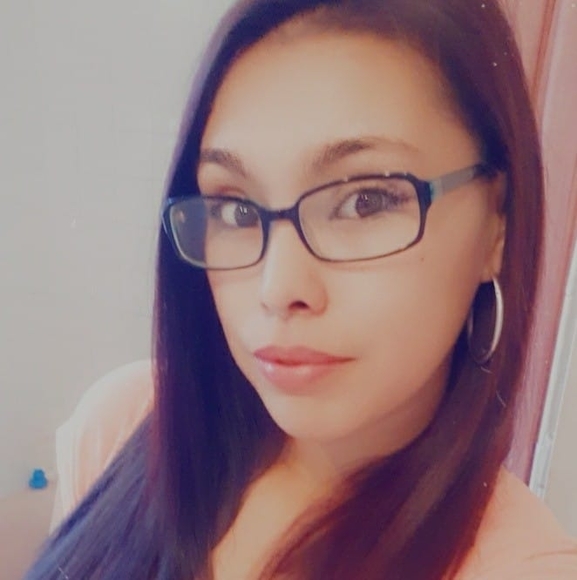 Profile Picture of Genee Mireles (@delimarsm2014) on Poshmark