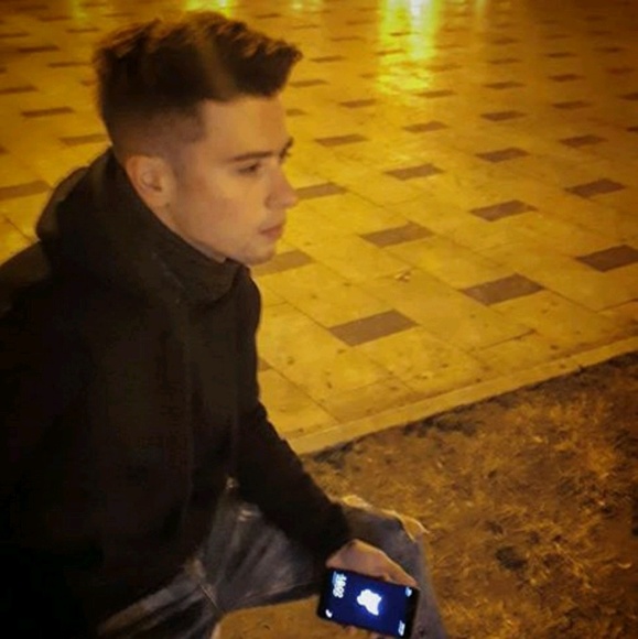 Profile Picture of Jeff Tilman (@zakenz) on Poshmark