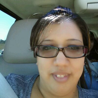 Profile Picture of April Machado (@april_lopez33) on Twitter